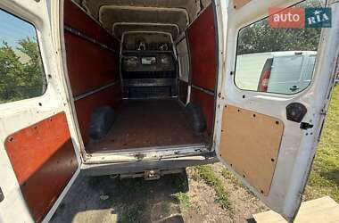 Грузовой фургон Ford Transit 2001 в 
