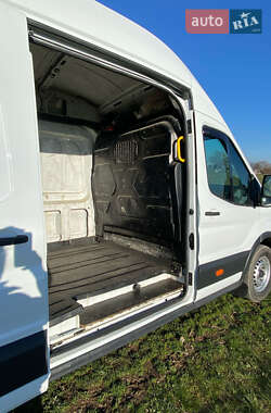 Грузовой фургон Ford Transit 2014 в 