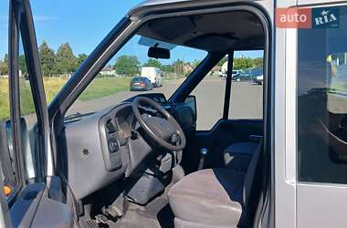 Грузопассажирский фургон Ford Transit 2006 в 