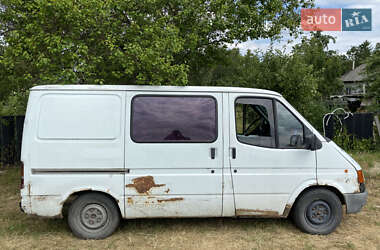 Грузопассажирский фургон Ford Transit 1989 в 