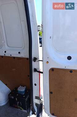 Грузовой фургон Ford Transit 2011 в 