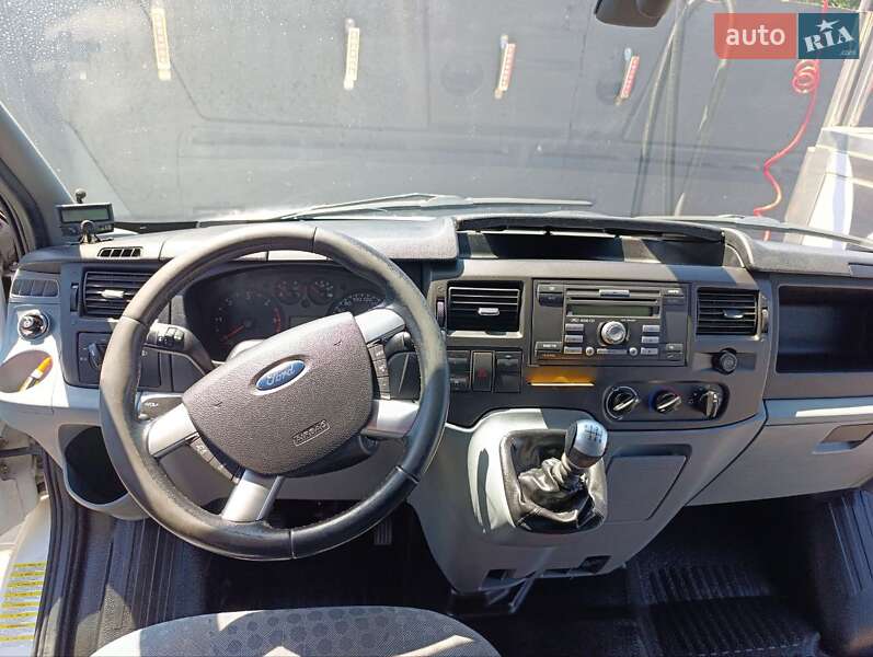 Вантажний фургон Ford Transit 2011 в Києві