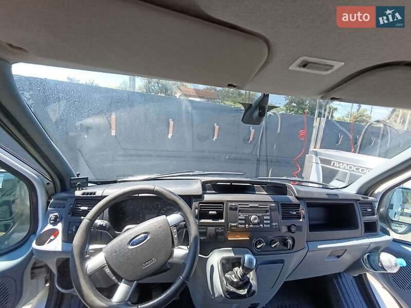 Вантажний фургон Ford Transit 2011 в Києві