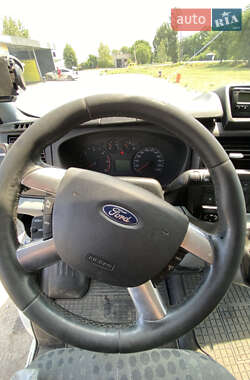 Вантажний фургон Ford Transit 2012 в 