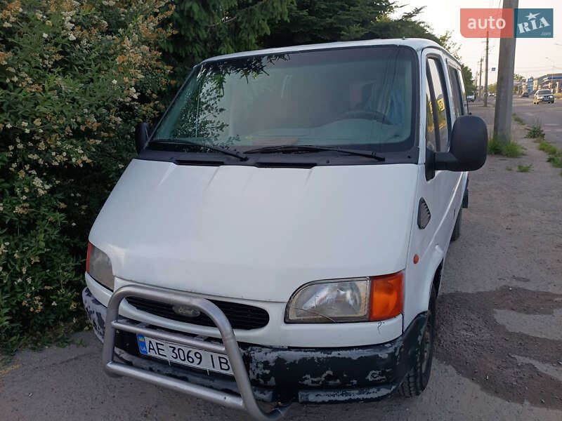 Микроавтобус Ford Transit 1999 в 