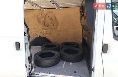 Грузовой фургон Ford Transit 2012 в 