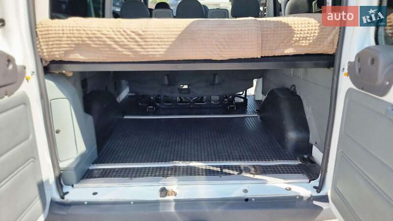 Микроавтобус Ford Transit 2008 в Староконстантинове