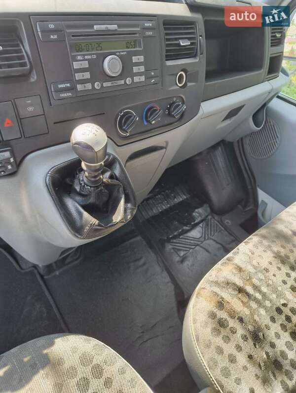 Вантажний фургон Ford Transit 2011 в Варві