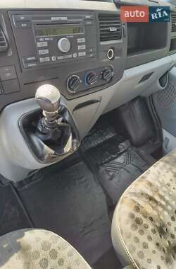 Вантажний фургон Ford Transit 2011 в 