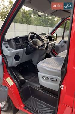 Грузовой фургон Ford Transit 2012 в 