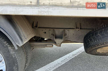Грузовой фургон Ford Transit 2004 в 