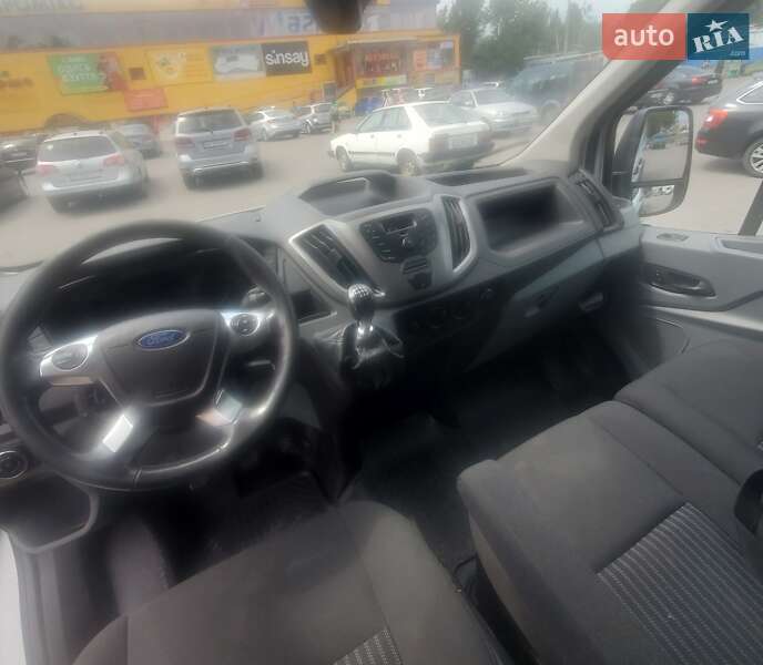 Грузовой фургон Ford Transit 2017 в Виннице