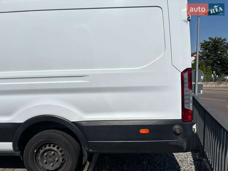 Вантажний фургон Ford Transit 2020 в Ковелі