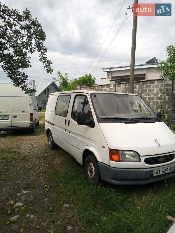 Ford Transit 2000