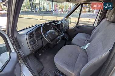 Вантажний фургон Ford Transit 2005 в 