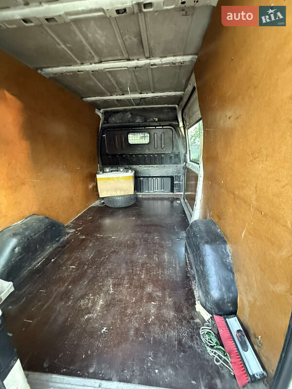 Вантажний фургон Ford Transit 2005 в Іванові