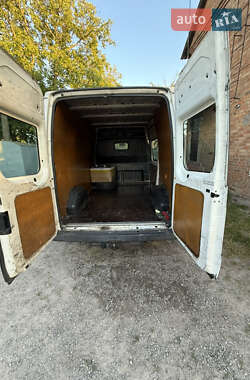 Вантажний фургон Ford Transit 2005 в 