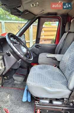 Вантажний фургон Ford Transit 2005 в 