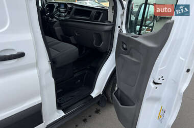 Грузовой фургон Ford Transit 2021 в 
