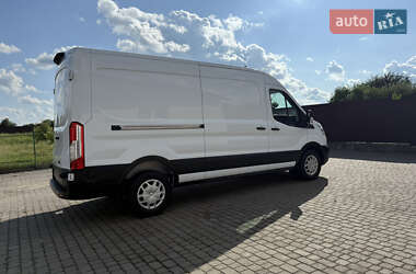 Грузовой фургон Ford Transit 2020 в 