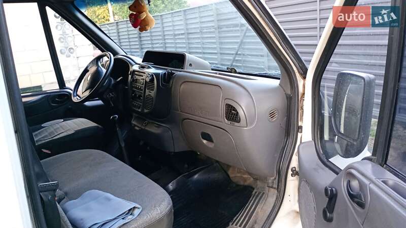 Грузовой фургон Ford Transit 2003 в Чернигове