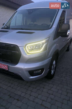 Грузовой фургон Ford Transit 2022 в 