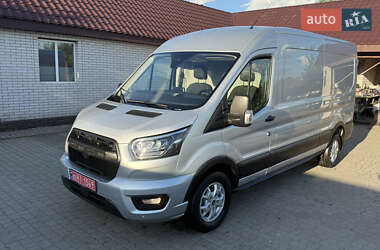 Грузовой фургон Ford Transit 2022 в 