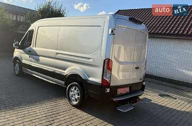 Грузовой фургон Ford Transit 2022 в 