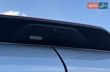Грузовой фургон Ford Transit 2022 в 
