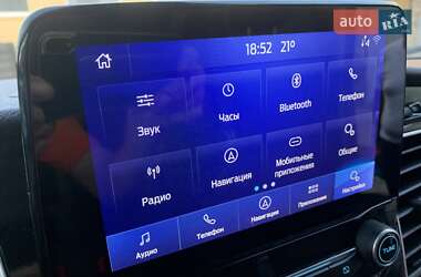 Грузовой фургон Ford Transit 2019 в 