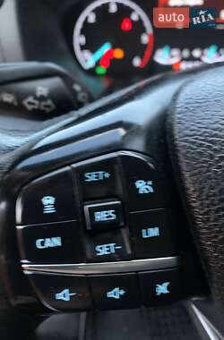 Грузовой фургон Ford Transit 2019 в 