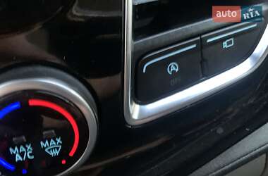 Грузовой фургон Ford Transit 2019 в 