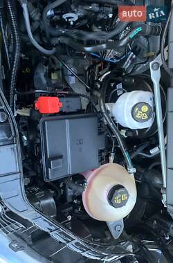 Грузовой фургон Ford Transit 2019 в 