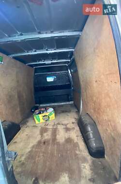 Грузовой фургон Ford Transit 2004 в 