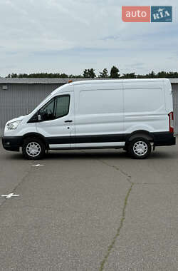 Грузовой фургон Ford Transit 2020 в 