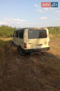 Вантажопасажирський фургон Ford Transit 1993 в Добропіллі