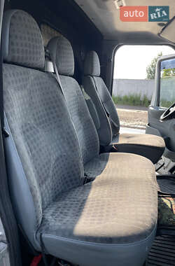 Грузовой фургон Ford Transit 2011 в 