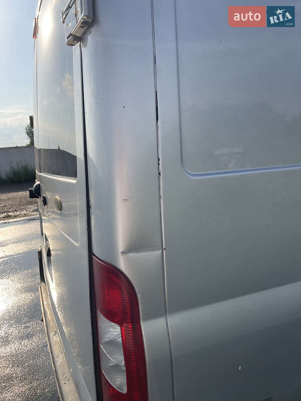 Грузовой фургон Ford Transit 2011 в Коростене