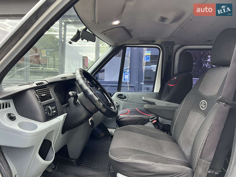 Микроавтобус Ford Transit 2008 в Черновцах