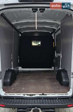 Грузовой фургон Ford Transit 2021 в 