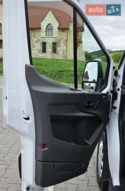 Грузовой фургон Ford Transit 2021 в 