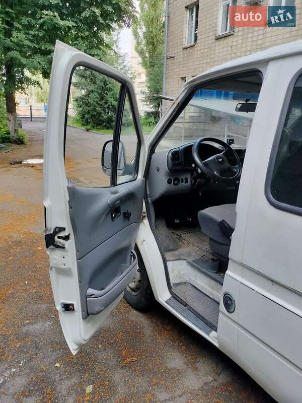 Автовоз Ford Transit 2000 в 