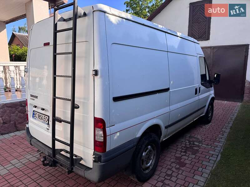 Грузовой фургон Ford Transit 2011 в 
