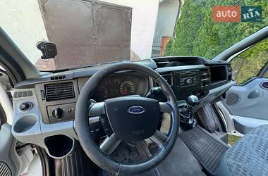Грузовой фургон Ford Transit 2011 в 
