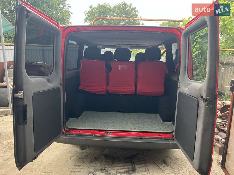 Вантажопасажирський фургон Ford Transit 2003 в Покрові