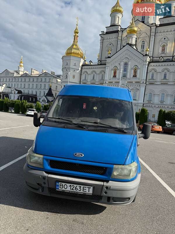 Грузовой фургон Ford Transit 2005 в 