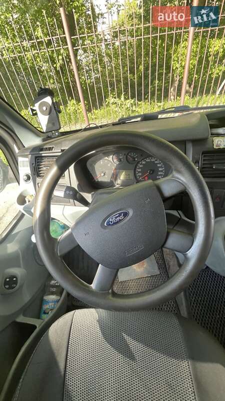 Грузовой фургон Ford Transit 2012 в Киеве