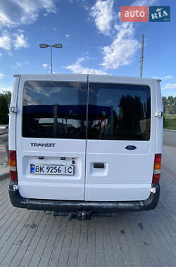 Грузовой фургон Ford Transit 2002 в 