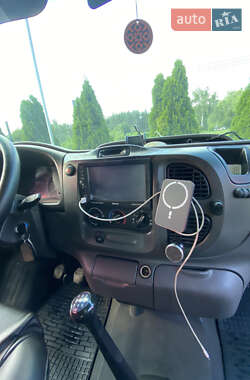 Грузовой фургон Ford Transit 2002 в 