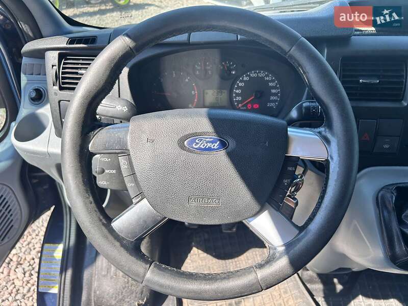 Вантажний фургон Ford Transit 2012 в Одесі